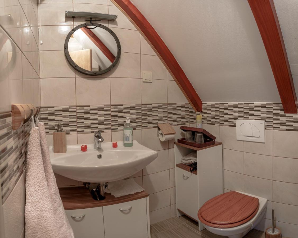Вилла Kuca Za Odmor Rukova Hiza Доня-Стубица Экстерьер фото